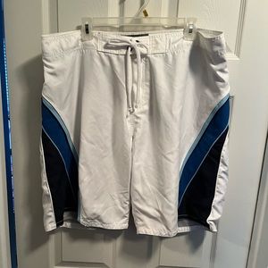 Men’s old navy xxl swim trunks